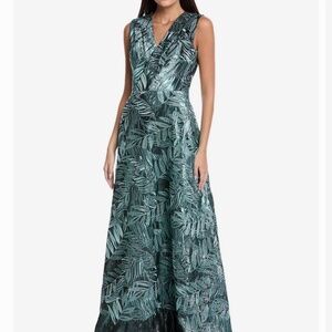 Rene Ruiz Collection sleeveless v-neck gown